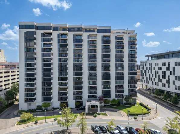 200 Wagner Pl APT 805, Memphis, TN 38103