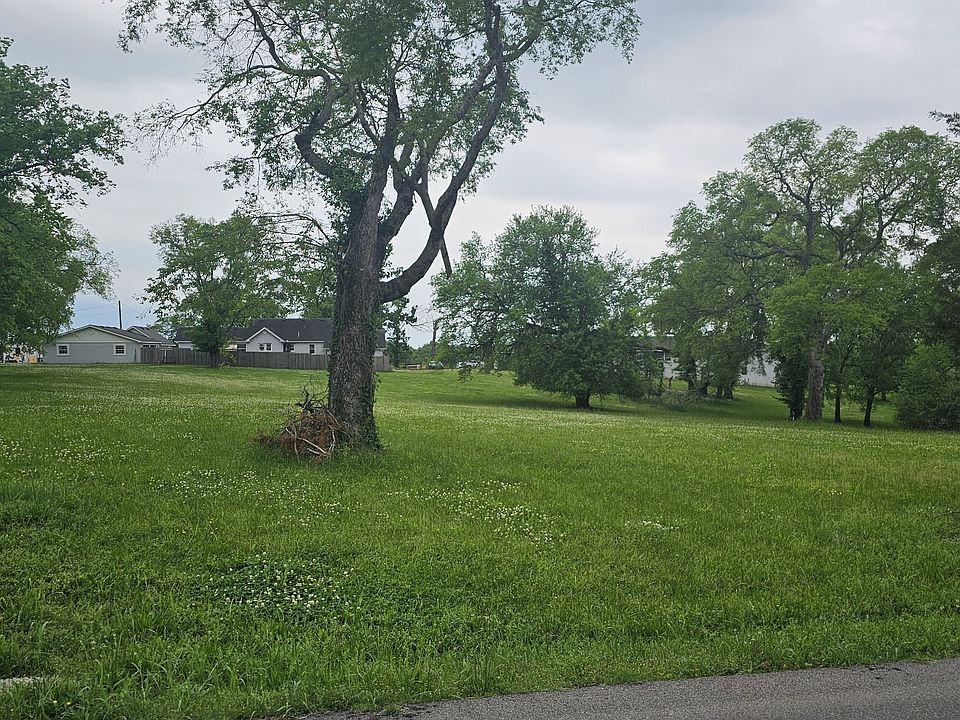 1st image of 190 Cranwill Dr