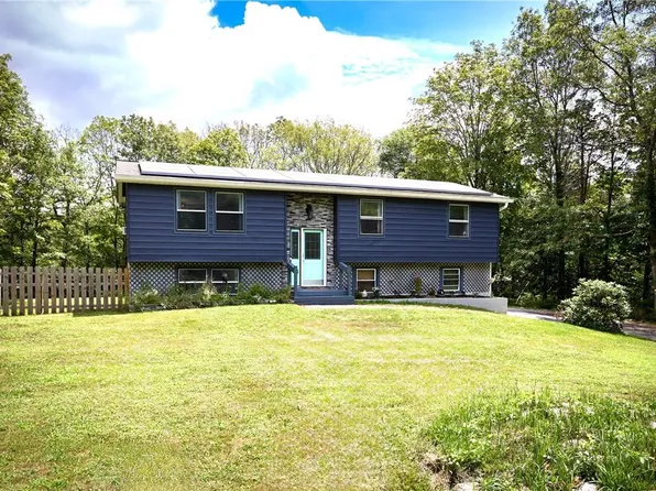 88 Susan Drive, Poughquag, NY 12570