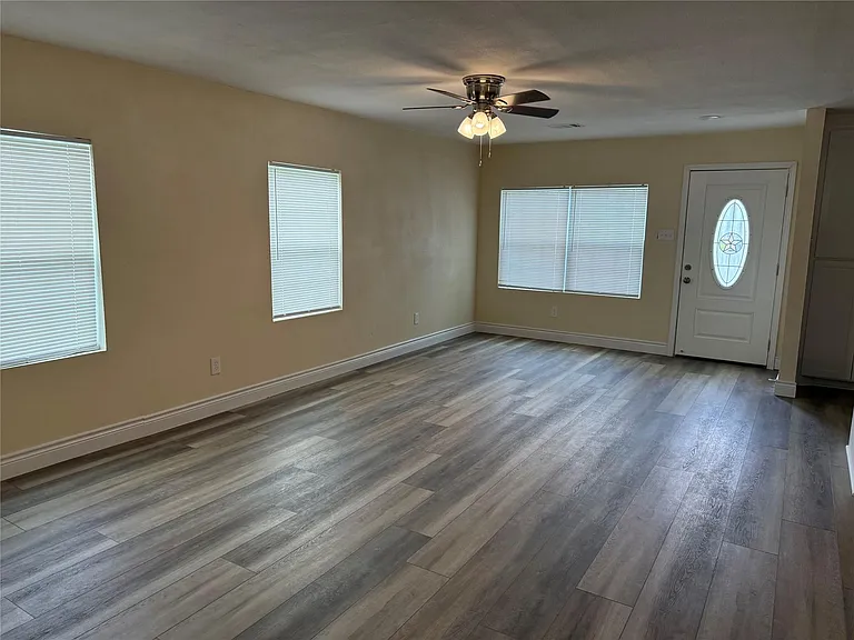 2623 Morning Glory Dr — Photo 14