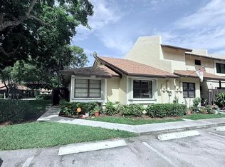 150 SW 97th Ave, Hollywood, FL 33025