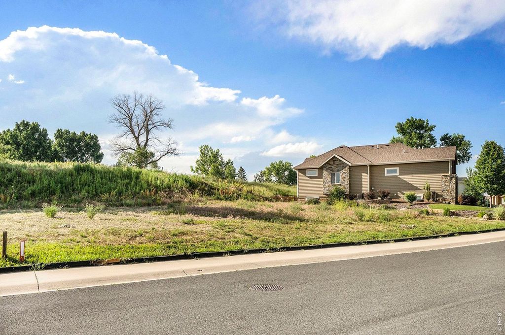 763 Deer Meadow Dr
