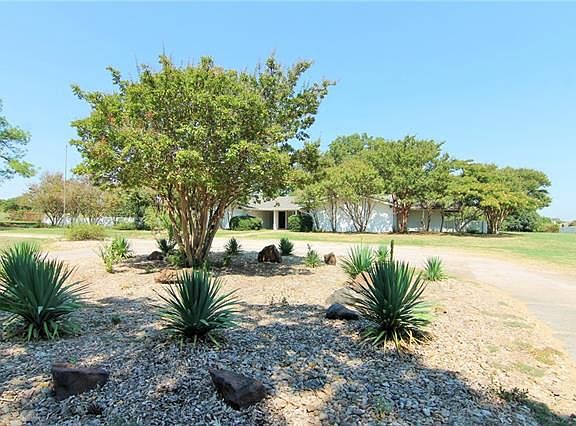 2nd image of 8109 Meadowbrook Dr