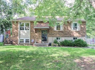 19711 E Millhaven St, Independence, MO 64056