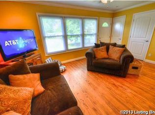 3011 Lynnwood Way, Jeffersontown, KY 40299