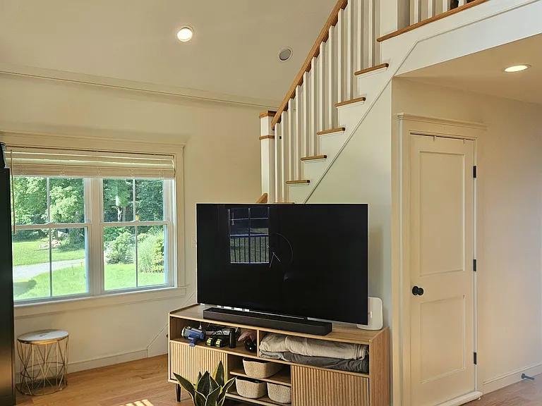 15 N Brook St — Photo 12