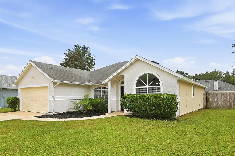 4 bed, 2.0 bath, 1514 sqft, $1,865 — Photo 3