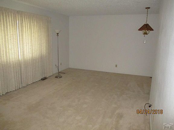 2nd image of 41 Fordham Cir