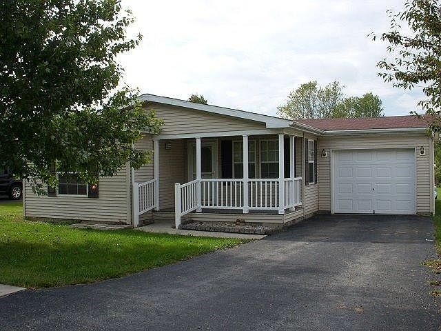 1st image of 103 Maple Run Dr