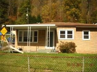 22 A St, Charleston, WV 25306