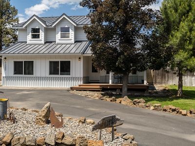 61585 E Lake Dr, Bend, OR, 97702