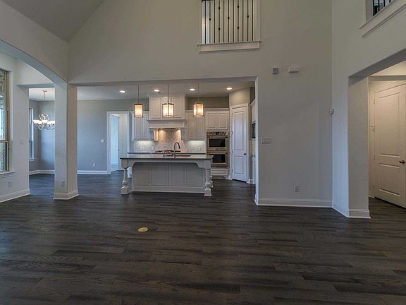 5th image of 3907 Cathedral Oak Dr