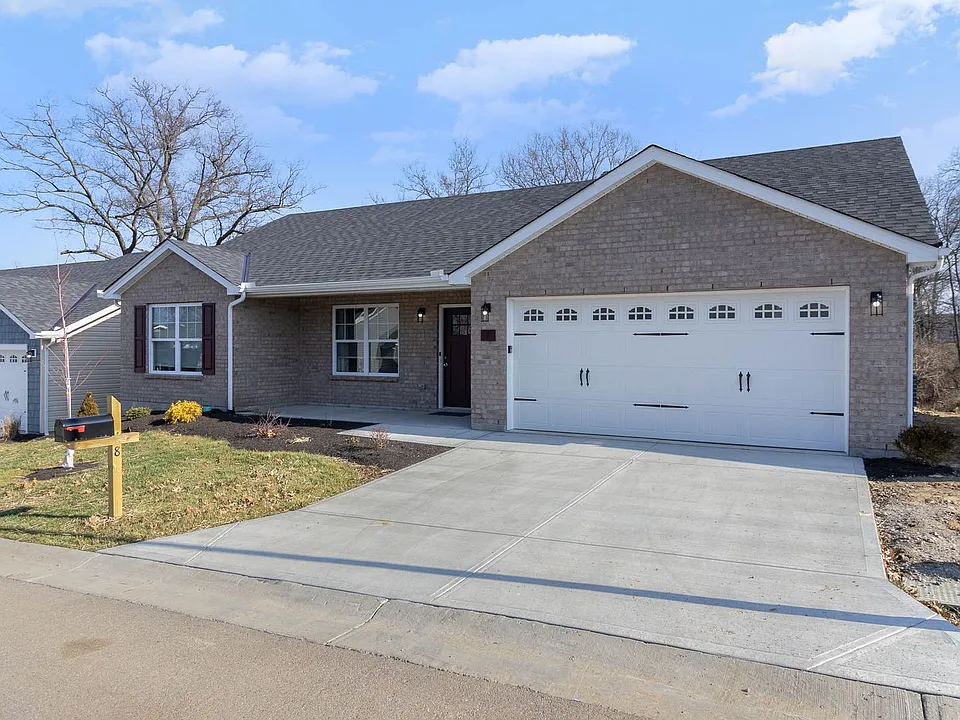 8 E Persimmon Dr