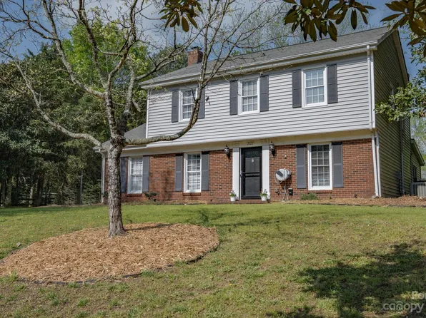 2025 Bardstown Rd, Charlotte, NC 28226