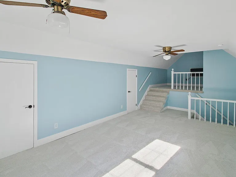 305 Mayfield St — Photo 30
