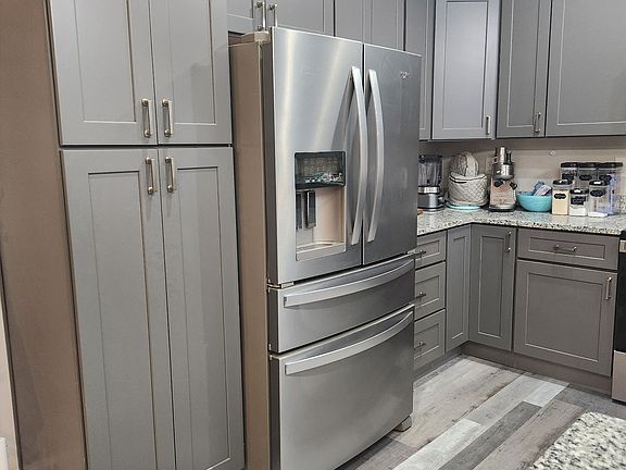 Kitchen with large Pantry