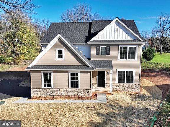 3rd image of 35 Keeler Ave