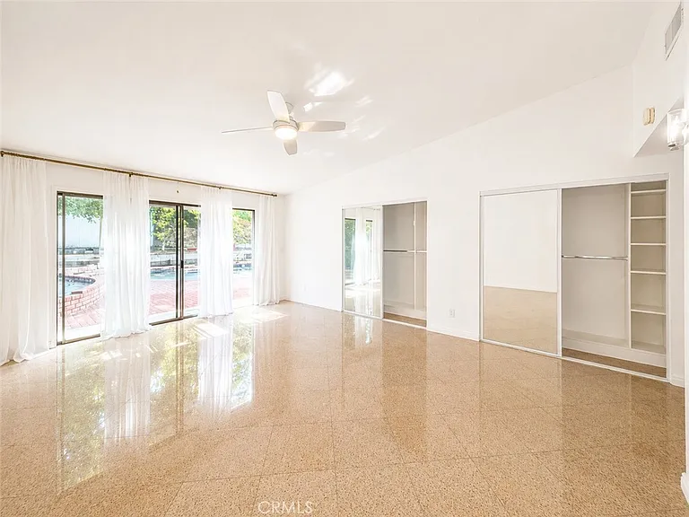 24010 Hatteras St — Photo 12