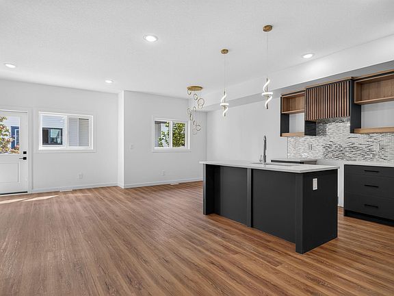 4th image of 130 Hawks Ridge Blvd NW #38