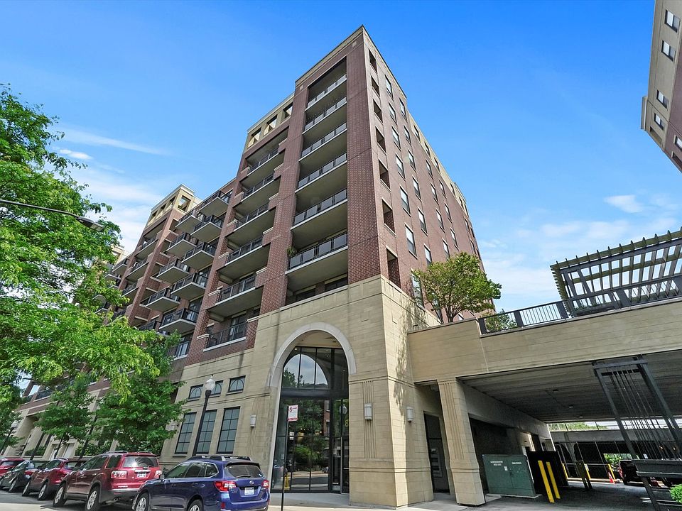 1st image of 811 W 15th Pl Unit 604
