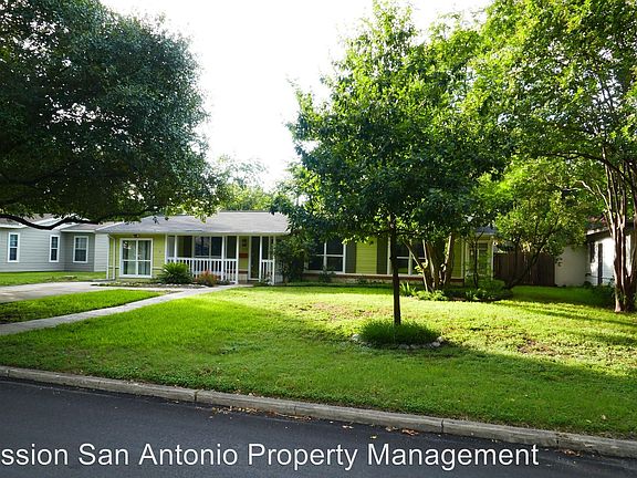 3rd image of 147 Brees Blvd
