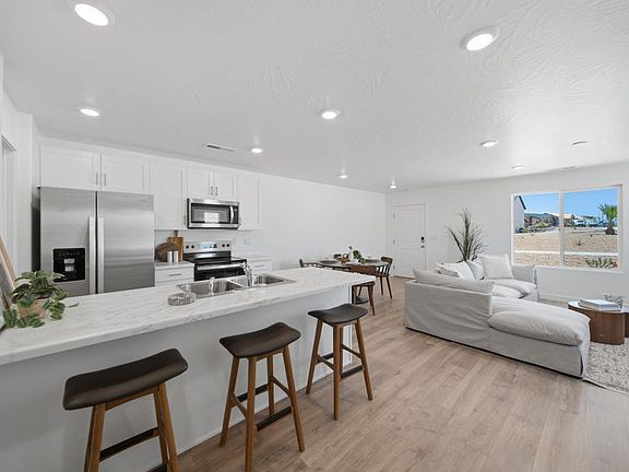 3rd image of 2236 S Wolverine Way