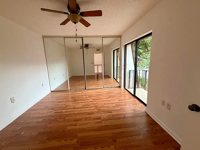 2213 22nd Ln — Photo 13