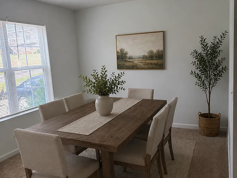 948 Brentwood Park Ln — Photo 4