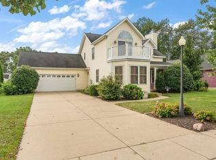 4221 Abercrombie Dr, Chesterton, IN 46304