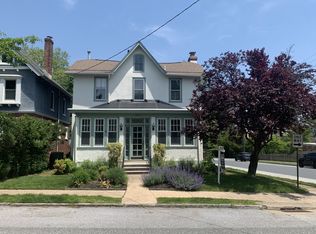 2401 W 18th St, Wilmington, DE 19806