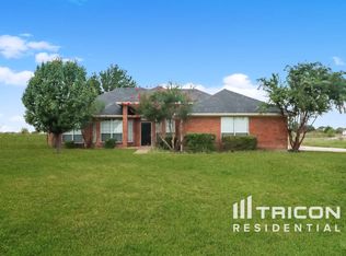 1081 Treehouse Ln, Red Oak, TX 75154