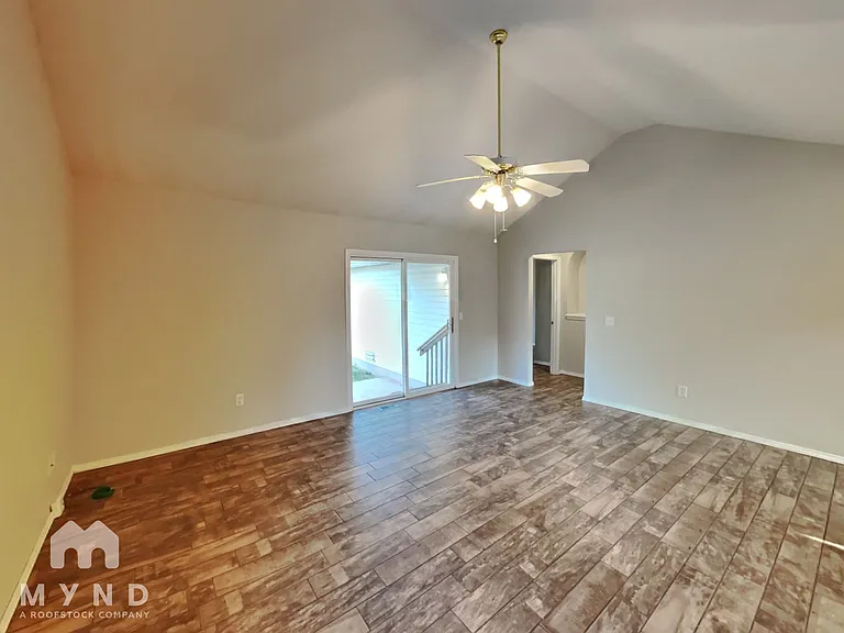 711 N Jonathan Ave — Photo 9