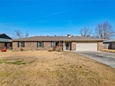 706 NW 14th St, Bentonville, AR, 72712