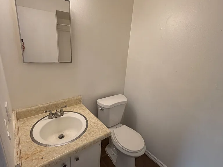 1317 McGregor Dr — Photo 13
