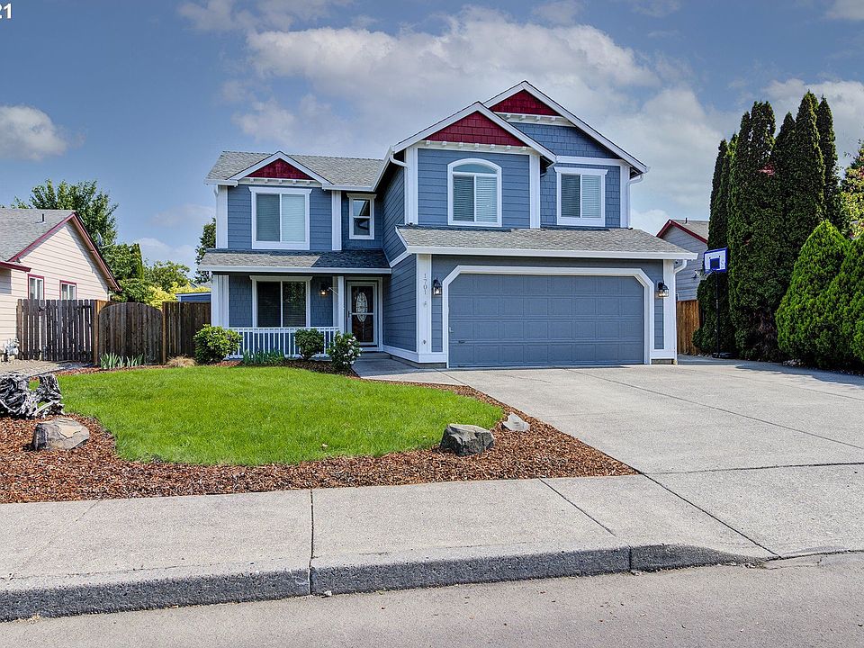 1st image of 1701 SE 171st Pl
