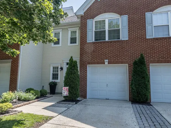 28 Congress Cir, Medford, NJ 08055