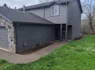 4119 NE Johns Ave APT B, Neotsu, OR 97364