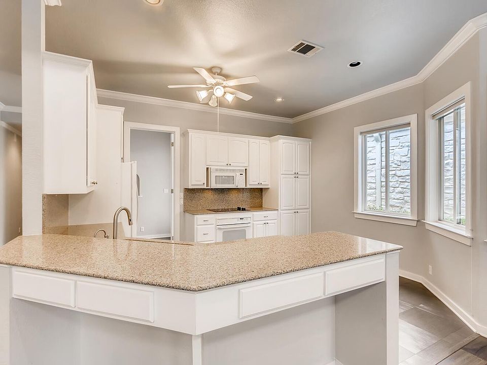 1st image of 144 Double Eagle Dr