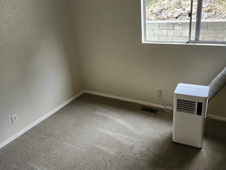 1235 Lovers Ln — Photo 4