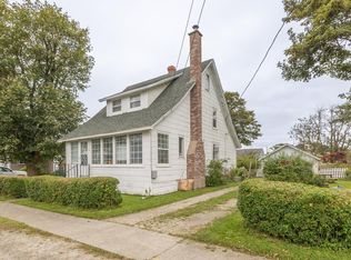 12 Chester St, Yarmouth, NS B5A2X6