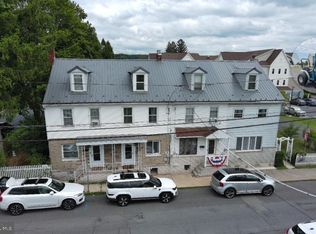 25 N Center St, Frackville, PA 17931