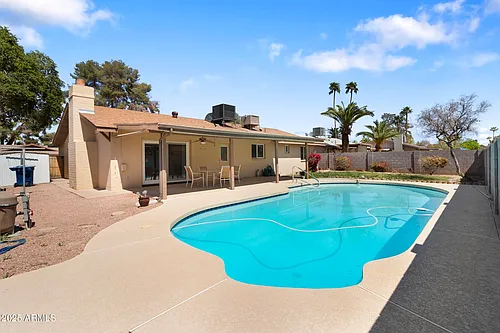 1617 E Alameda Dr Photo 1
