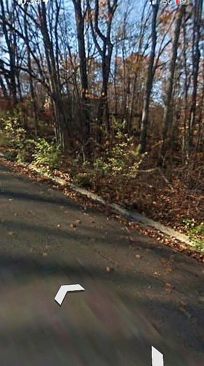 2nd image of 711 Chambers Dr NE