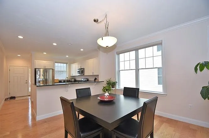 855 Main St #33 — Photo 8