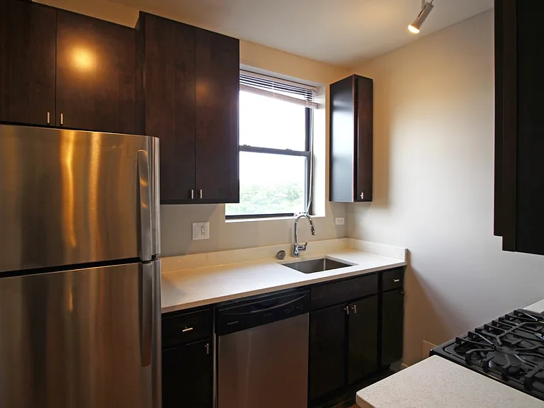 3104 W Sunnyside Ave #3F — Photo 7