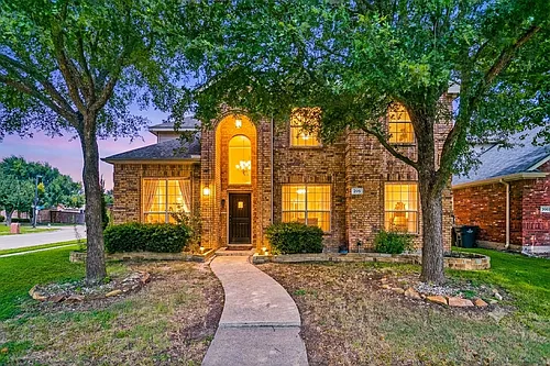 208 N Arbor Ridge Dr Photo 1