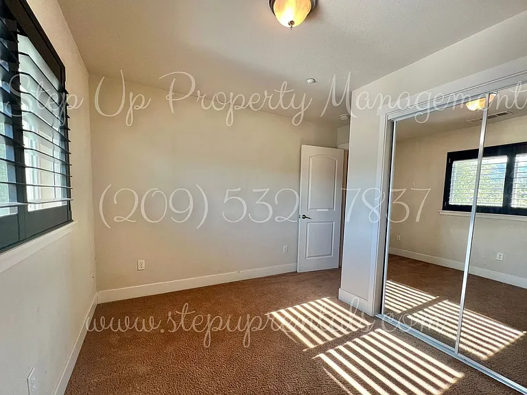 18 Cottage Ct — Photo 13