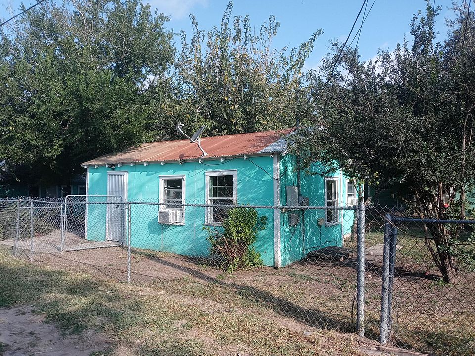 1st image of 227 1/2 NW 2nd St