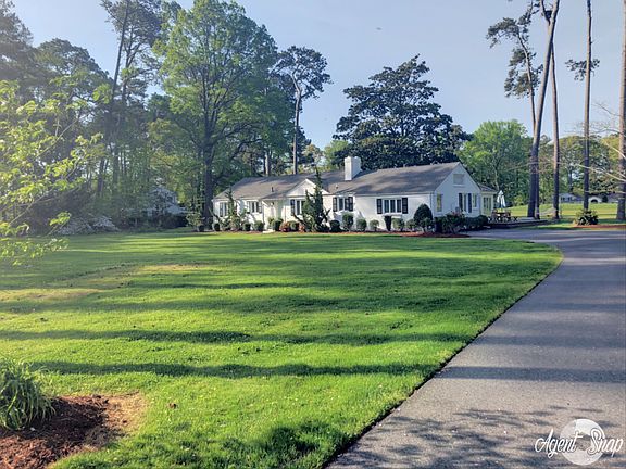 5th image of 102 Willow Dr #127