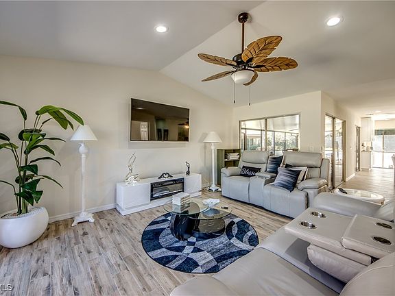 2nd image of 6425 Royal Woods Dr